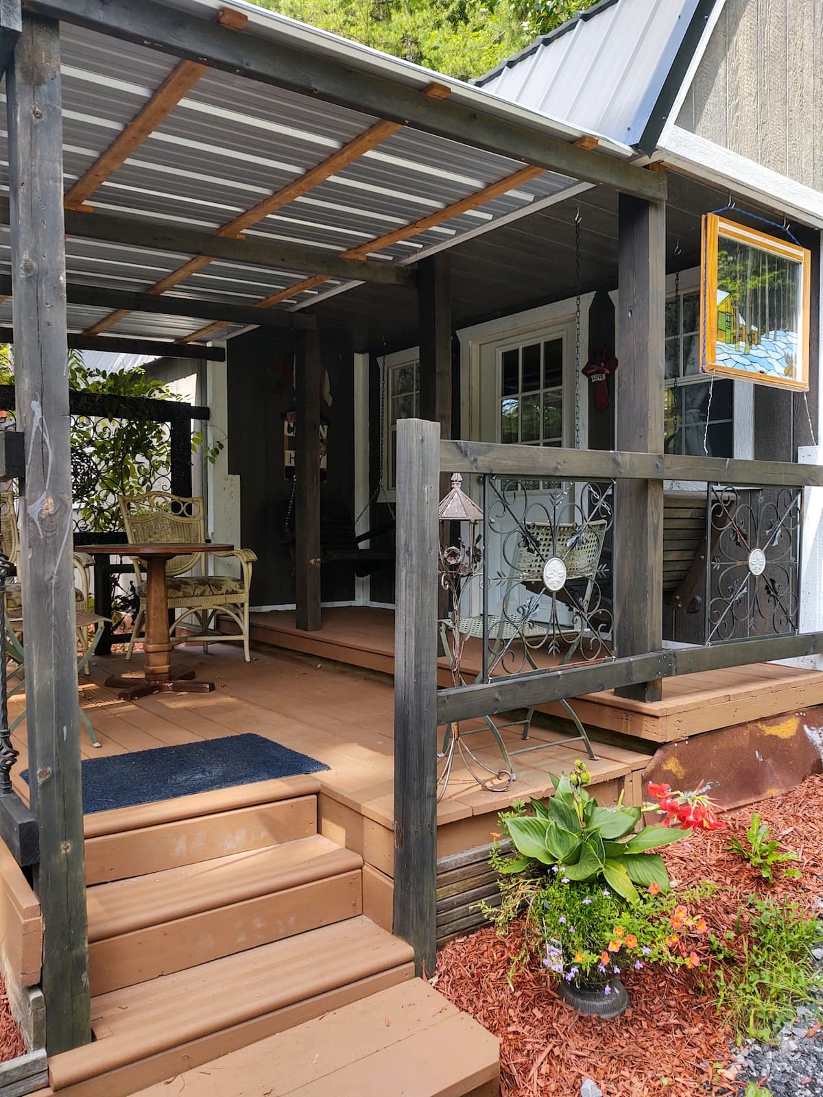 Stephen & Sherry tiny cabin rental in Murphy, NC — photo 4
